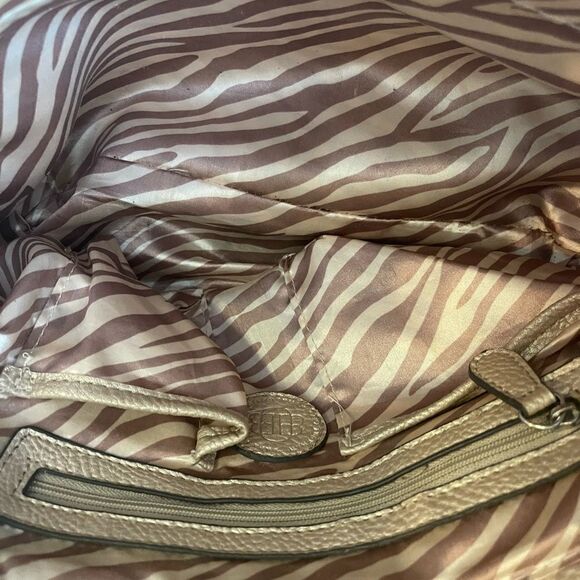 Dana  Buchman beige canvas and faux leather trims and accents shoulder bag. - Picture 11 of 14